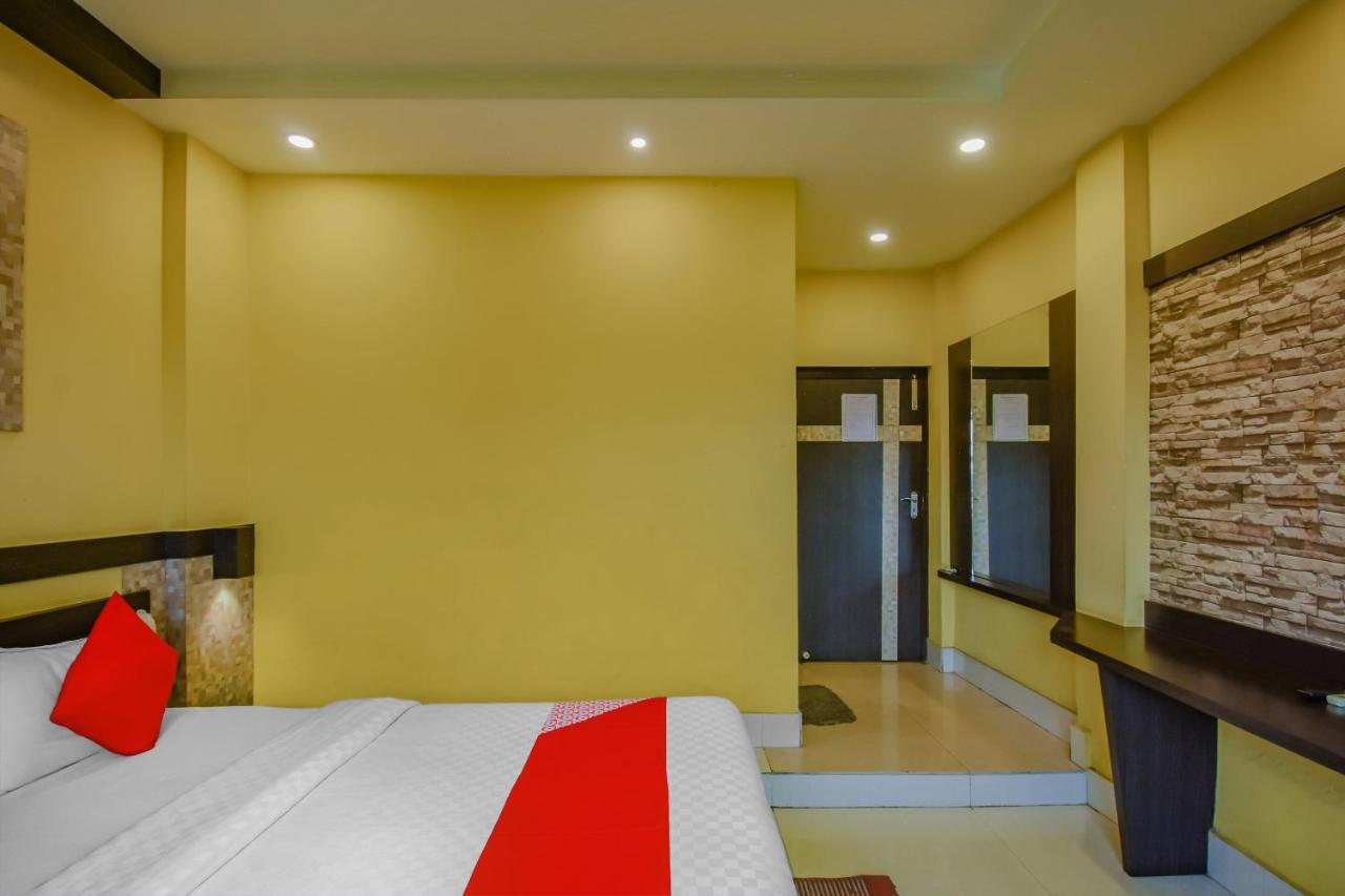 Oyo 1851 Hotel Sefali Deluxe Calcutá Exterior foto